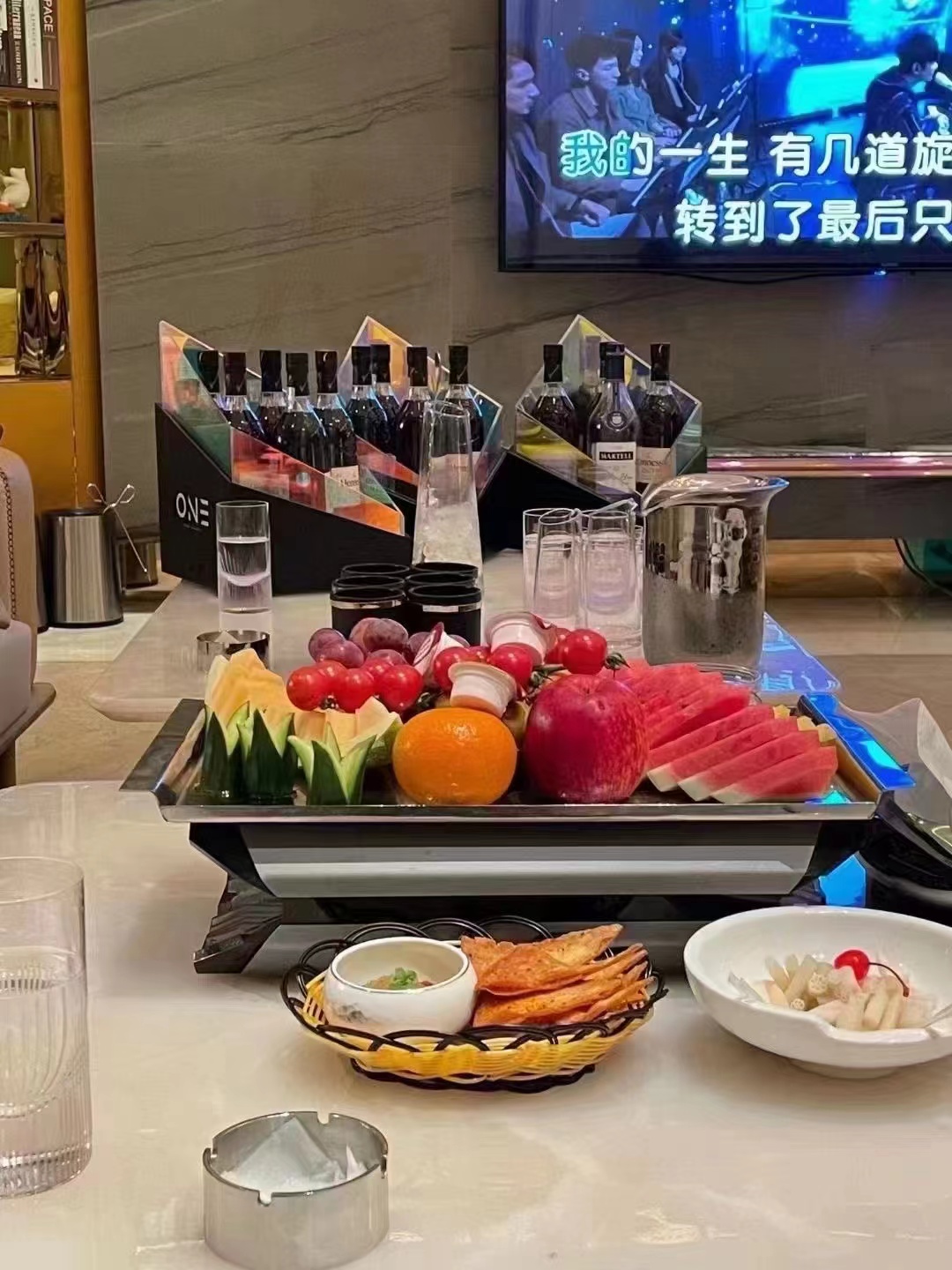 &zwnj;上海奉贤区皇家壹号KTV（奉贤店） - 包厢预订